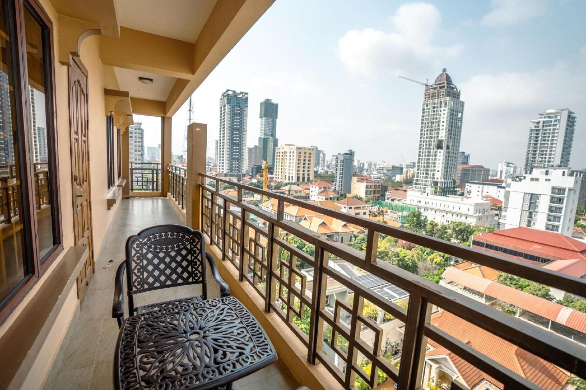 Hamptons Apartments Пном Пен Екстериор снимка